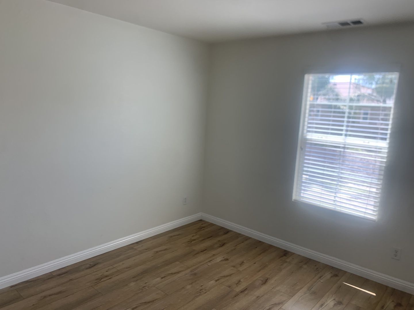 4 bed 2.5 bath Beautiful Sycamore Creek house in Corona for lease property image