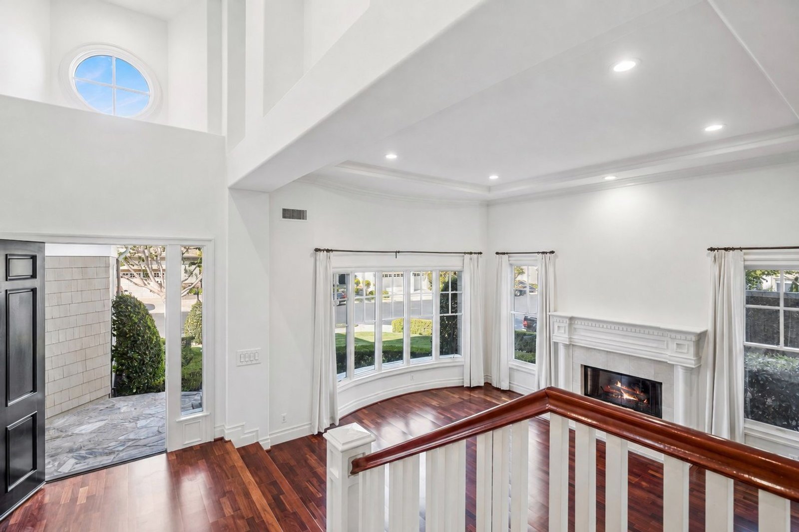 Luxury Living in One Ford Road – 5 Bedroom Stonybrook Residence property image