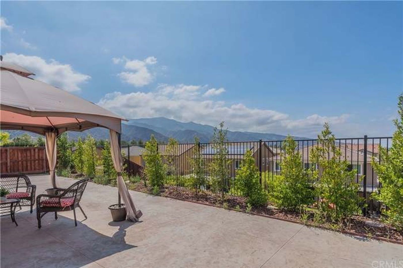 4 bed 2.5 bath Beautiful Sycamore Creek house in Corona for lease property image