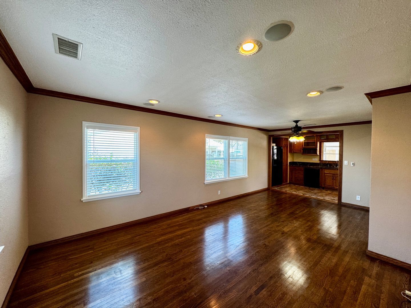 Beautiful Single Family Home for Lease in Norwalk property image