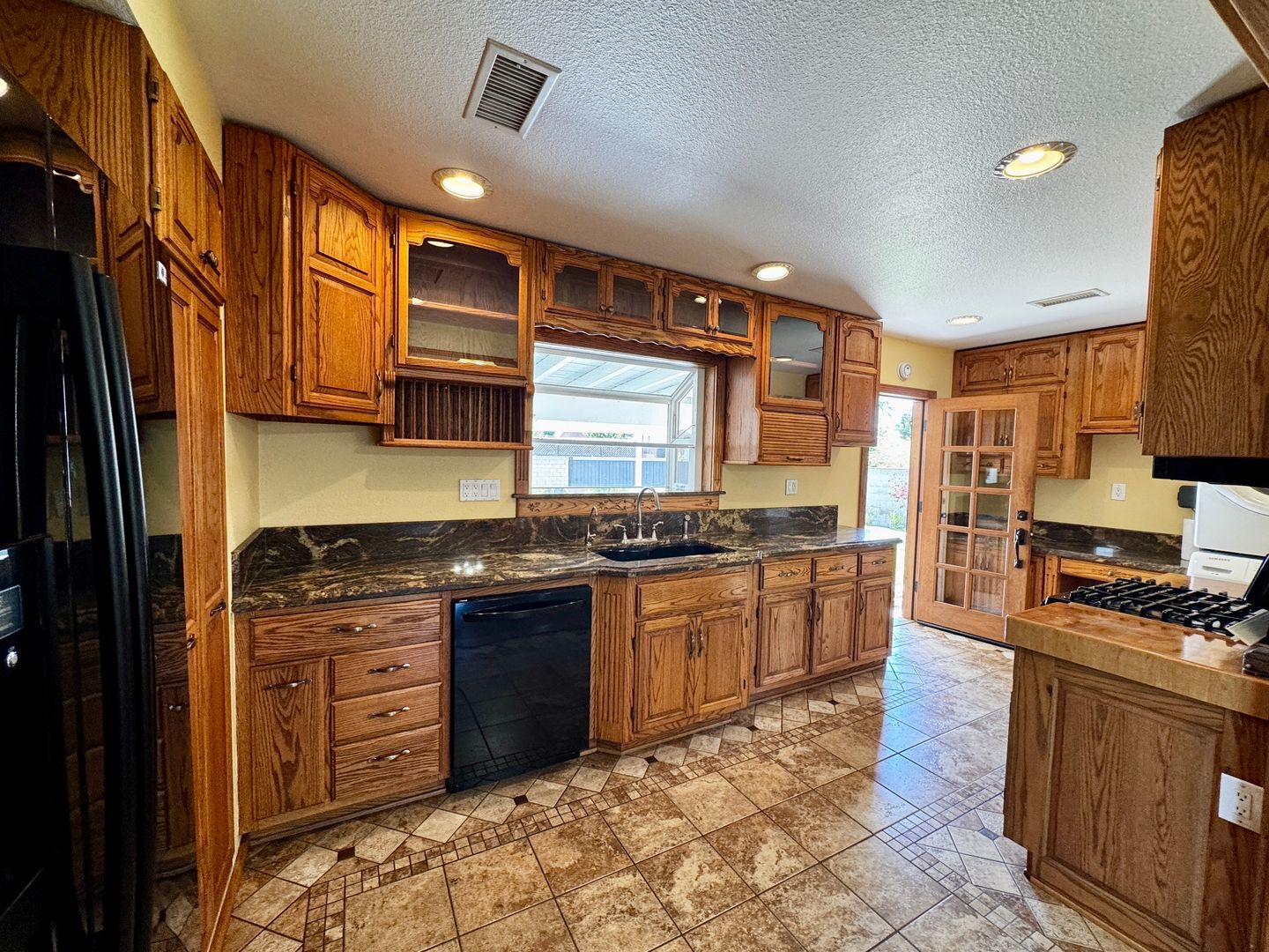 Beautiful Single Family Home for Lease in Norwalk property image