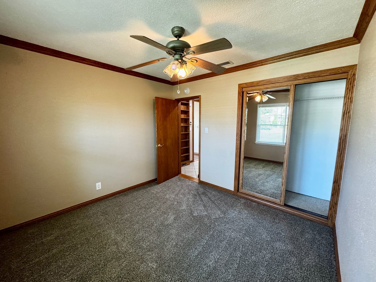 Beautiful Single Family Home for Lease in Norwalk property image