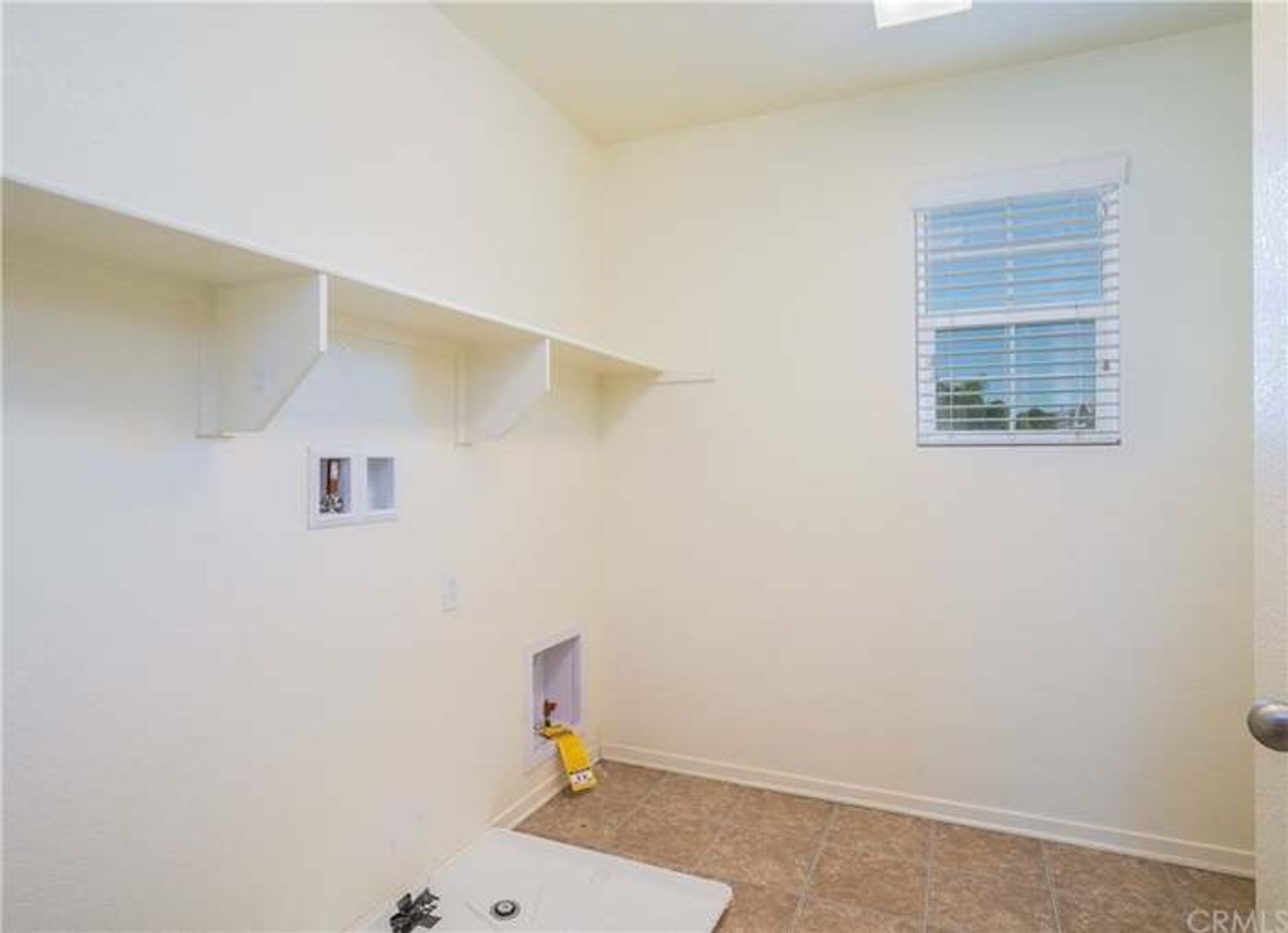 4 bed 2.5 bath Beautiful Sycamore Creek house in Corona for lease property image