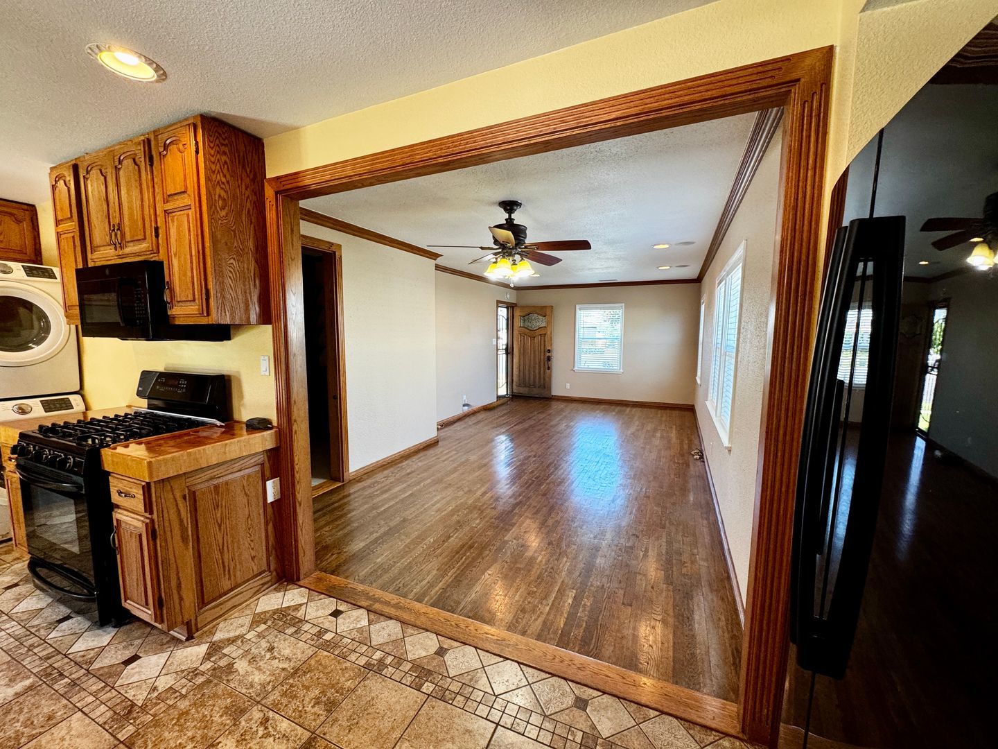 Beautiful Single Family Home for Lease in Norwalk property image