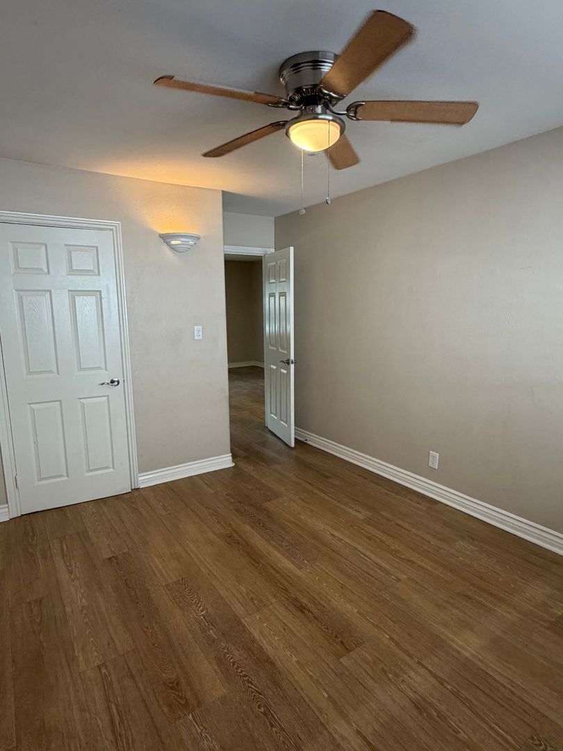 Upgraded Downstairs unit with Detached Garage! property image