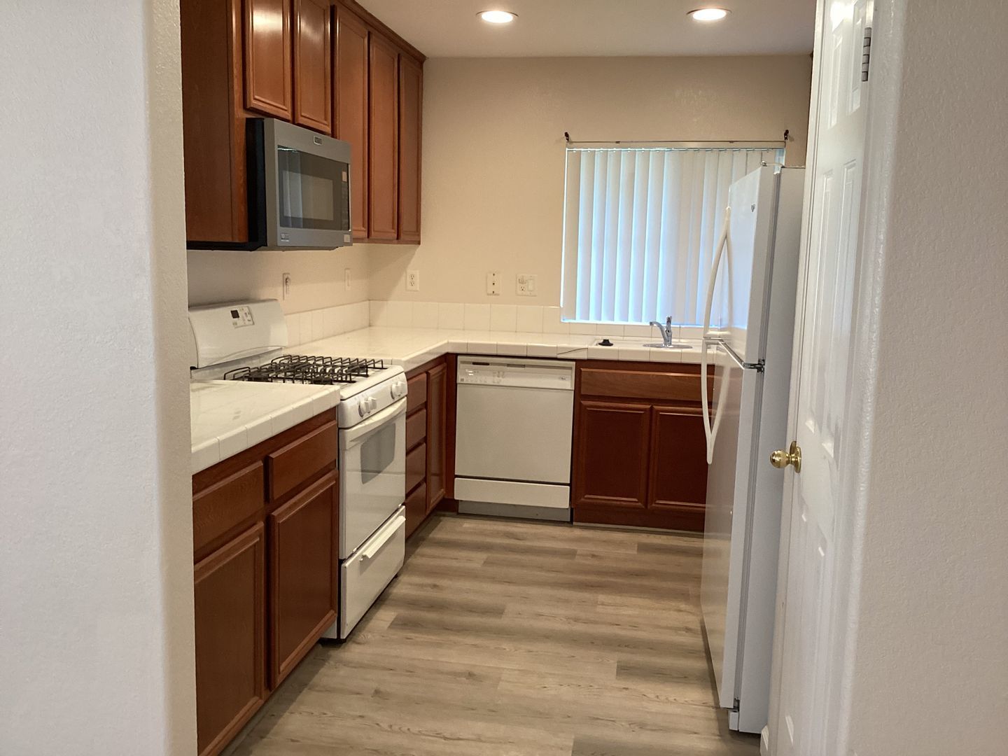 Updated Spacious 2 Bedroom 2 Bath Condo Community with Pool!!!! property image