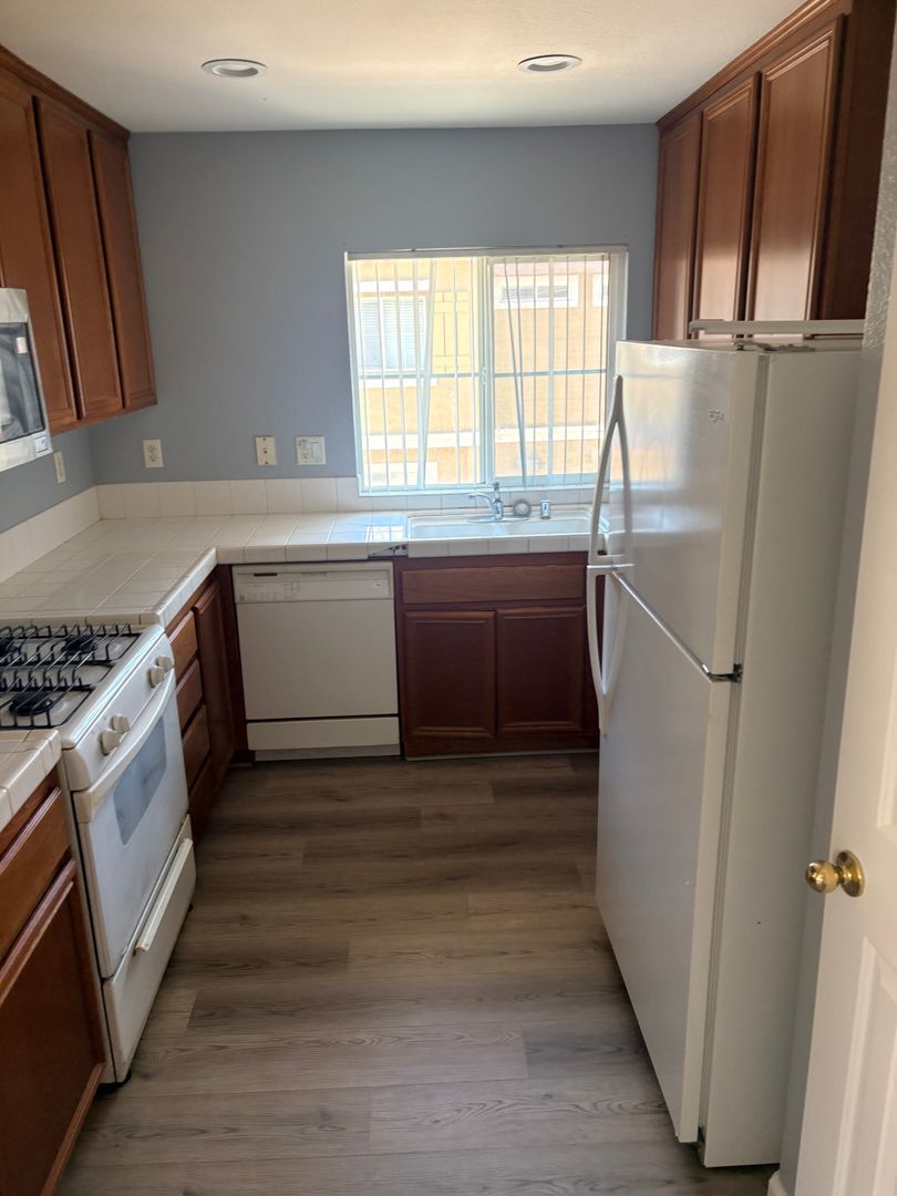 Updated Spacious 2 Bedroom 2 Bath Condo Community with Pool!!!! property image