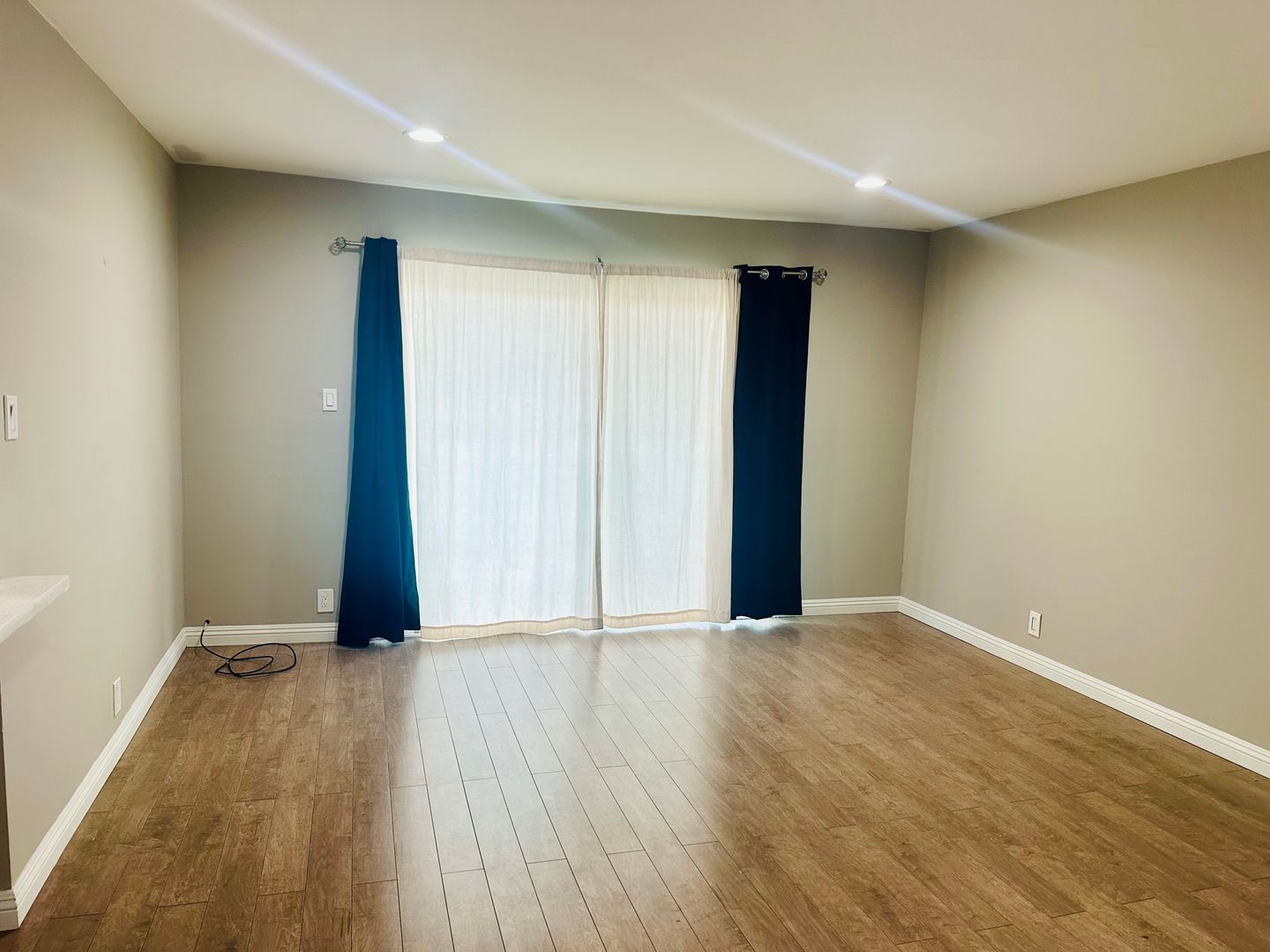 Updated 1 bed 1 bath unit in Fullerton! property image