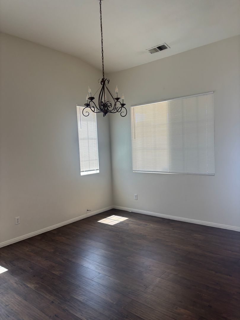 Spacious 5-bedroom Home property image