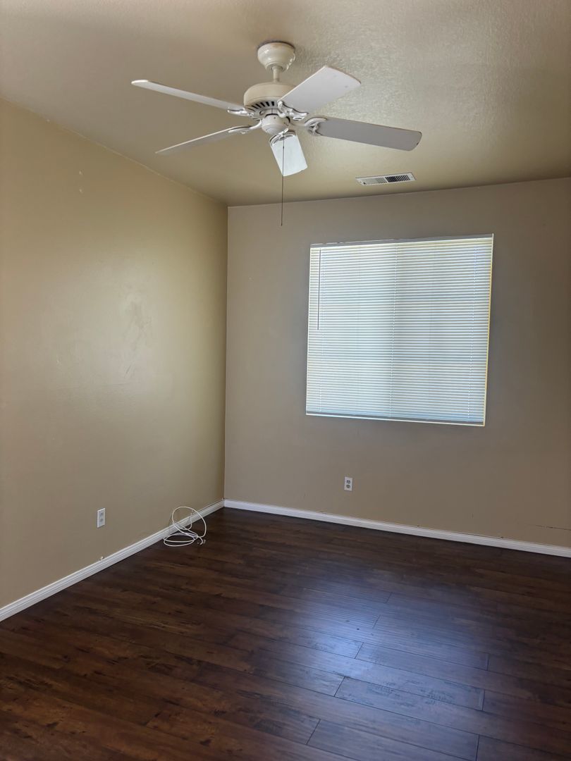 Spacious 5-bedroom Home property image