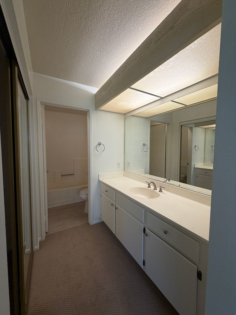 2 Bed, 2 bath townhome in Rancho Santa Margarita property image