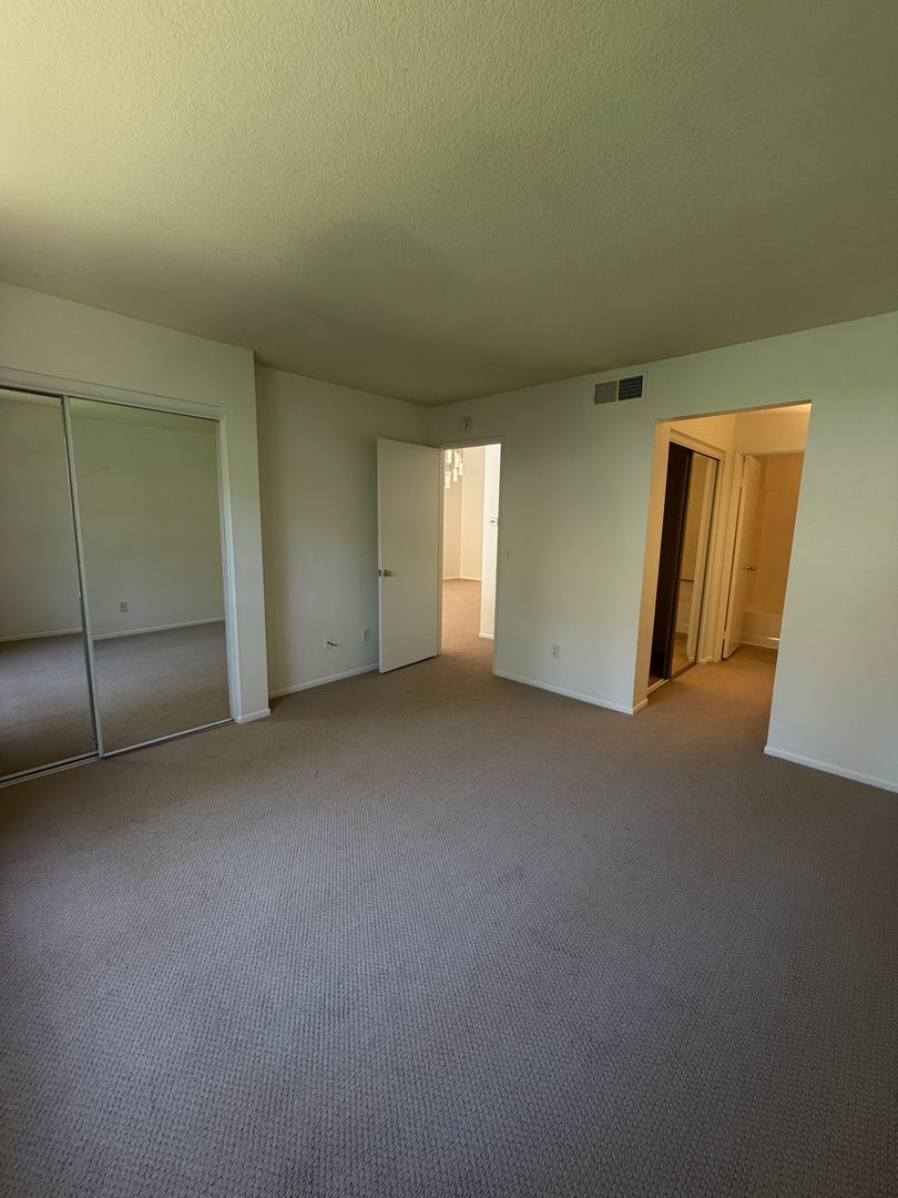 2 Bed, 2 bath townhome in Rancho Santa Margarita property image