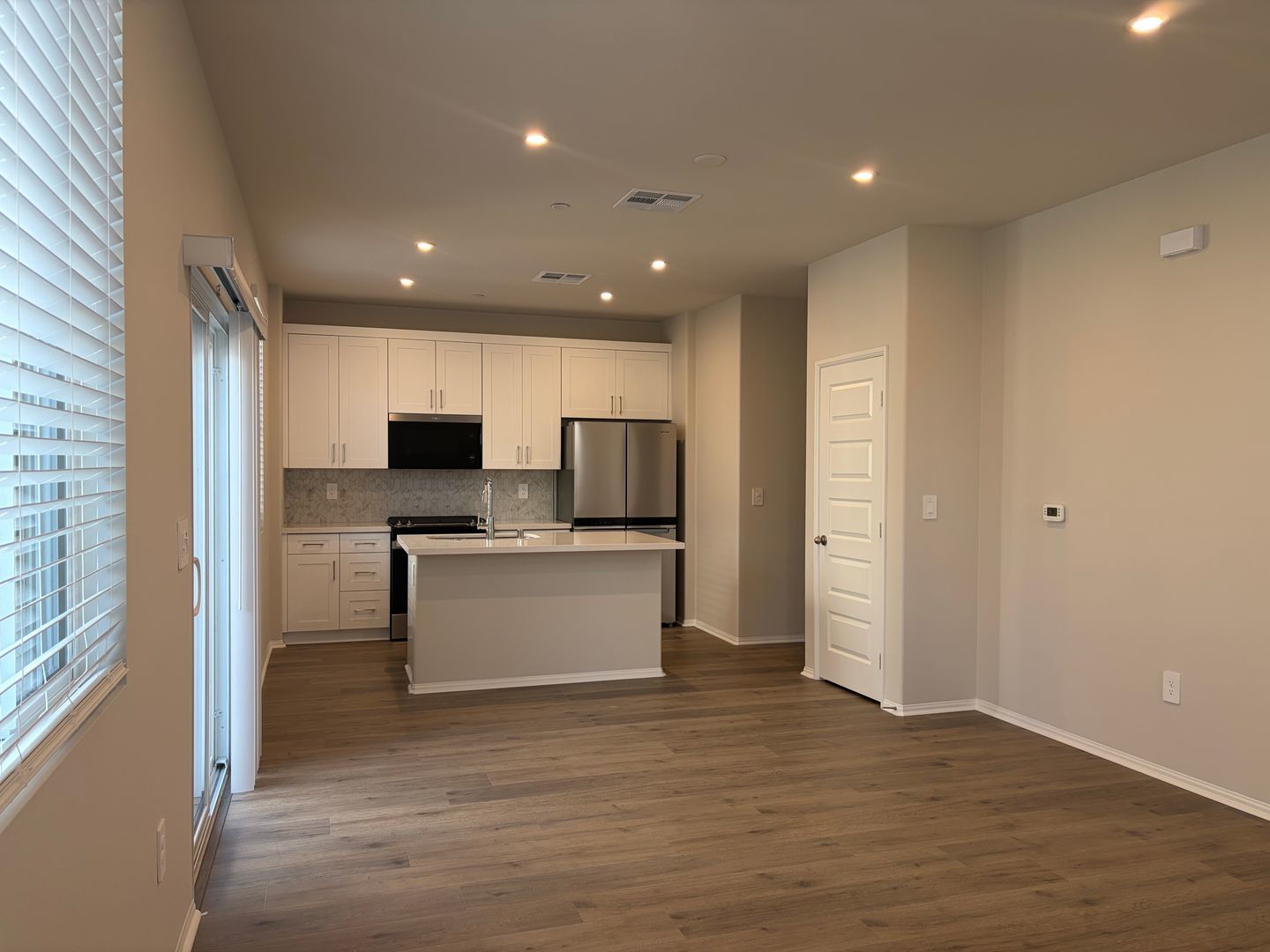 BRAND NEW HOME AVAILABLE FOR LEASE IN TEMECULA! property image