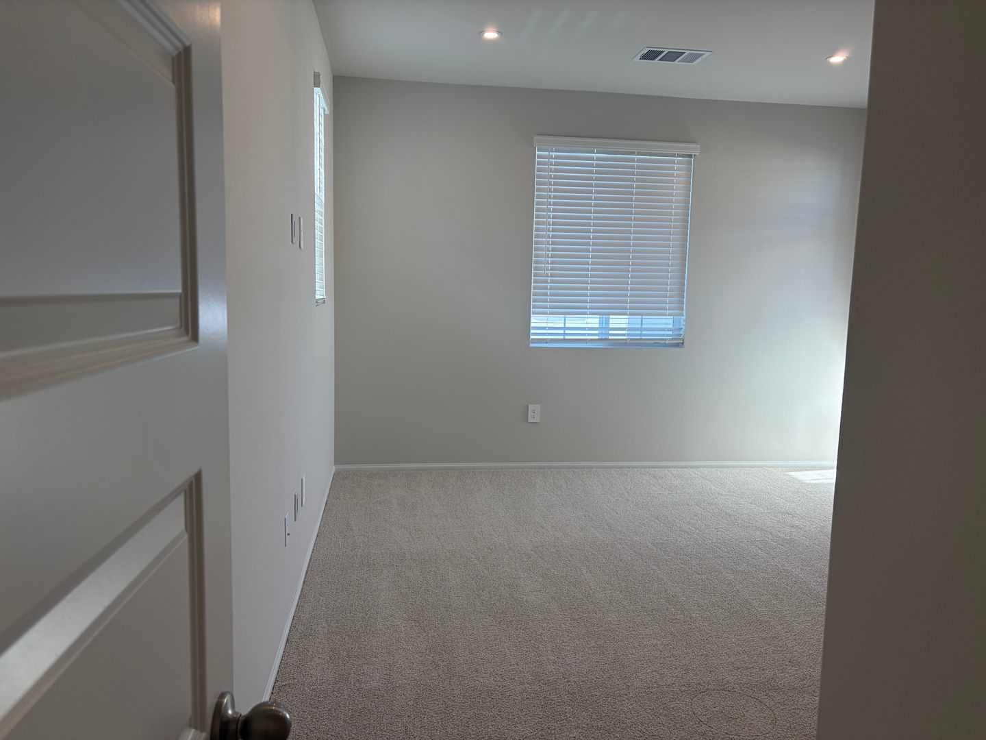 BRAND NEW HOME AVAILABLE FOR LEASE IN TEMECULA! property image