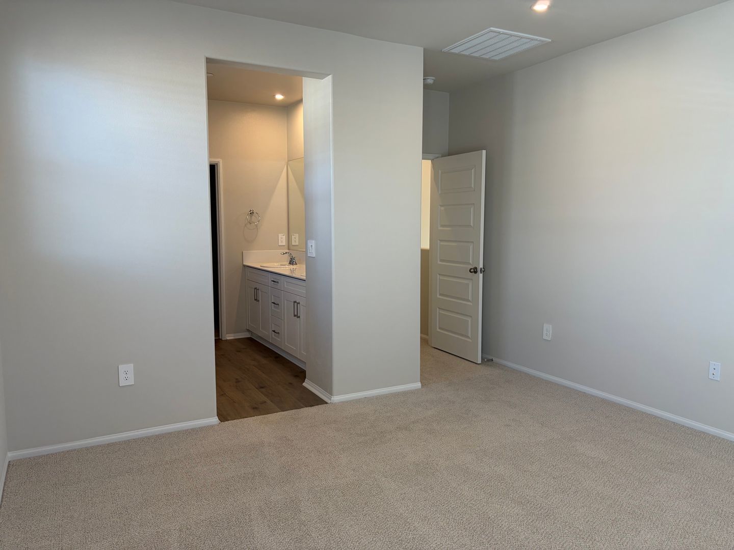 BRAND NEW HOME AVAILABLE FOR LEASE IN TEMECULA! property image