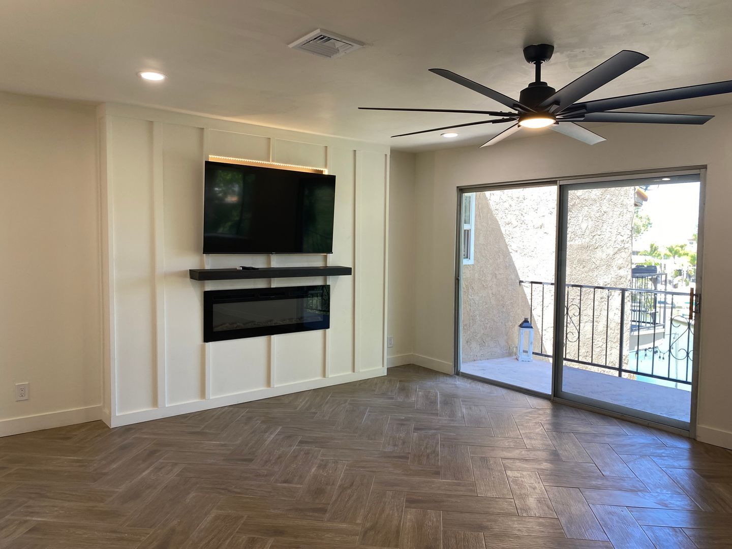 Canyon Lake View Condo Available! property image