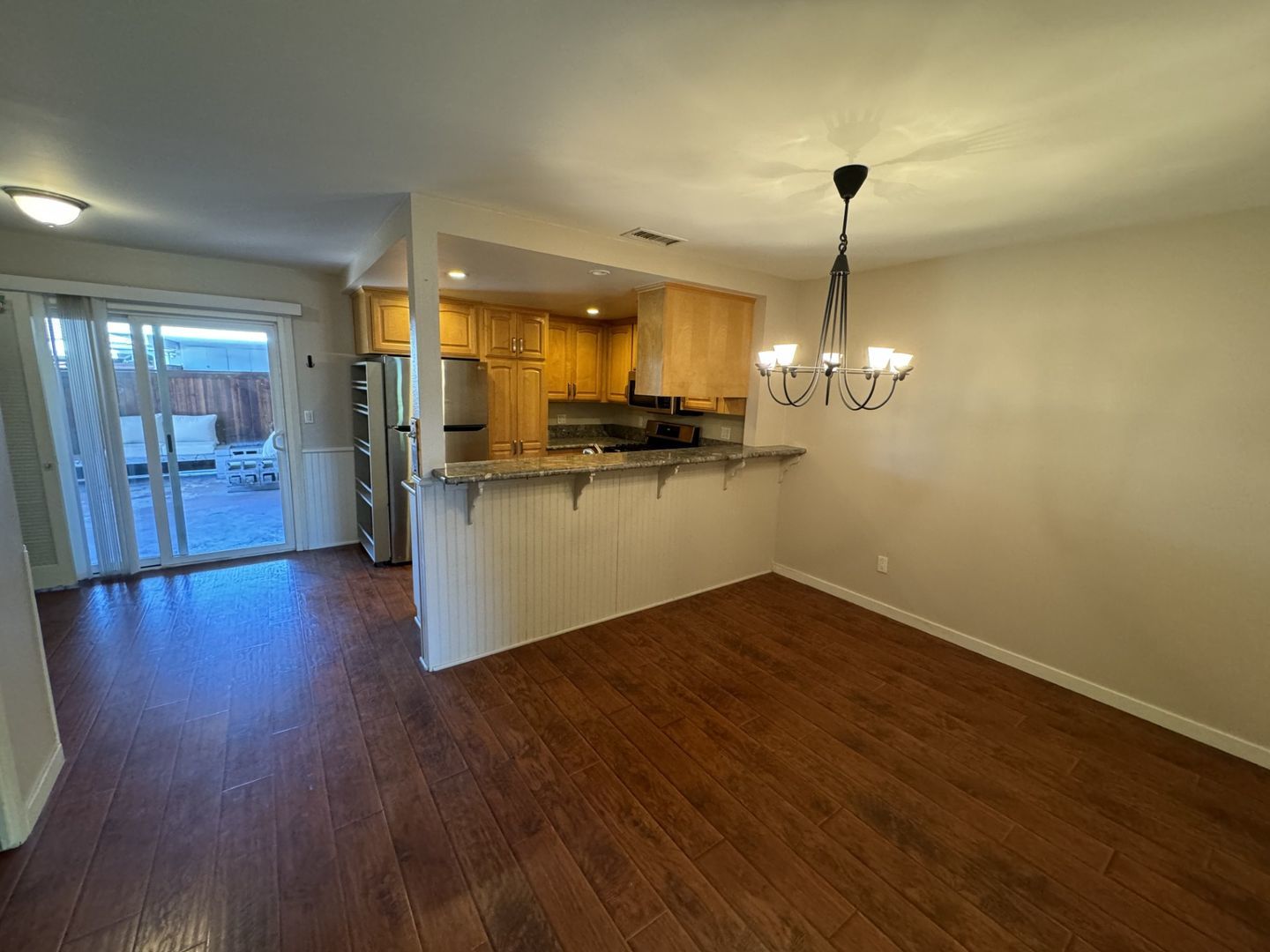Upgraded 2 bed, 2 bath townhome for lease in Tustin. Must see!! property image