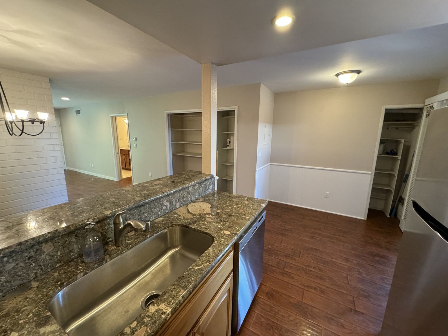 Upgraded 2 bed, 2 bath townhome for lease in Tustin. Must see!! property image