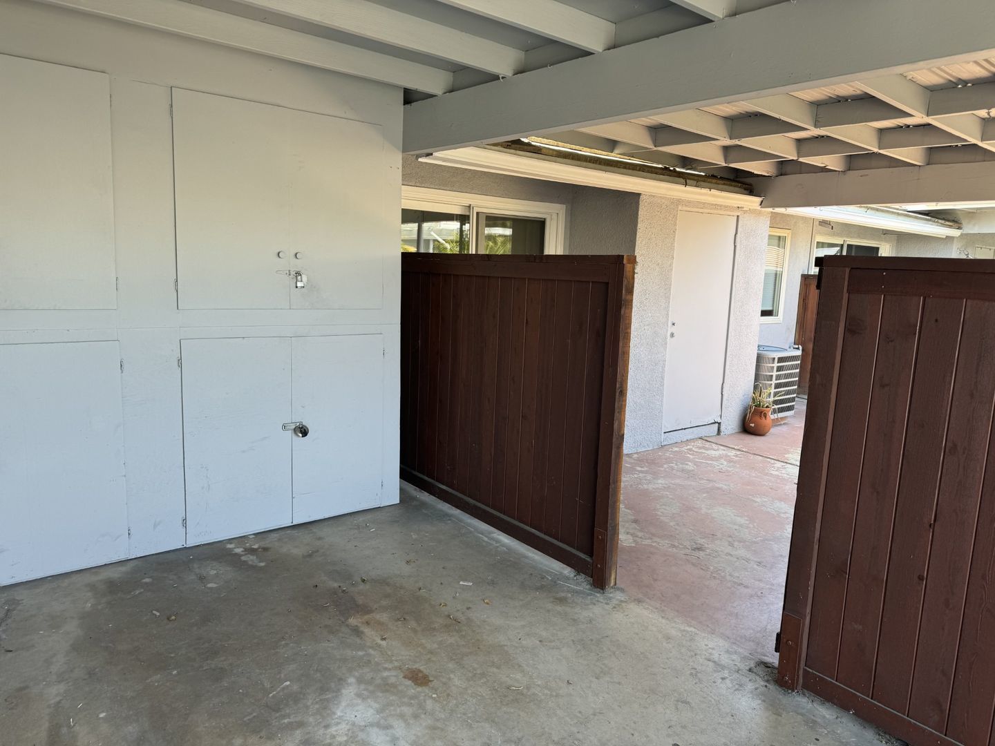 Upgraded 2 bed, 2 bath townhome for lease in Tustin. Must see!! property image