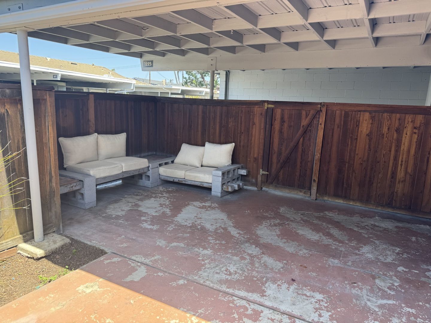 Upgraded 2 bed, 2 bath townhome for lease in Tustin. Must see!! property image