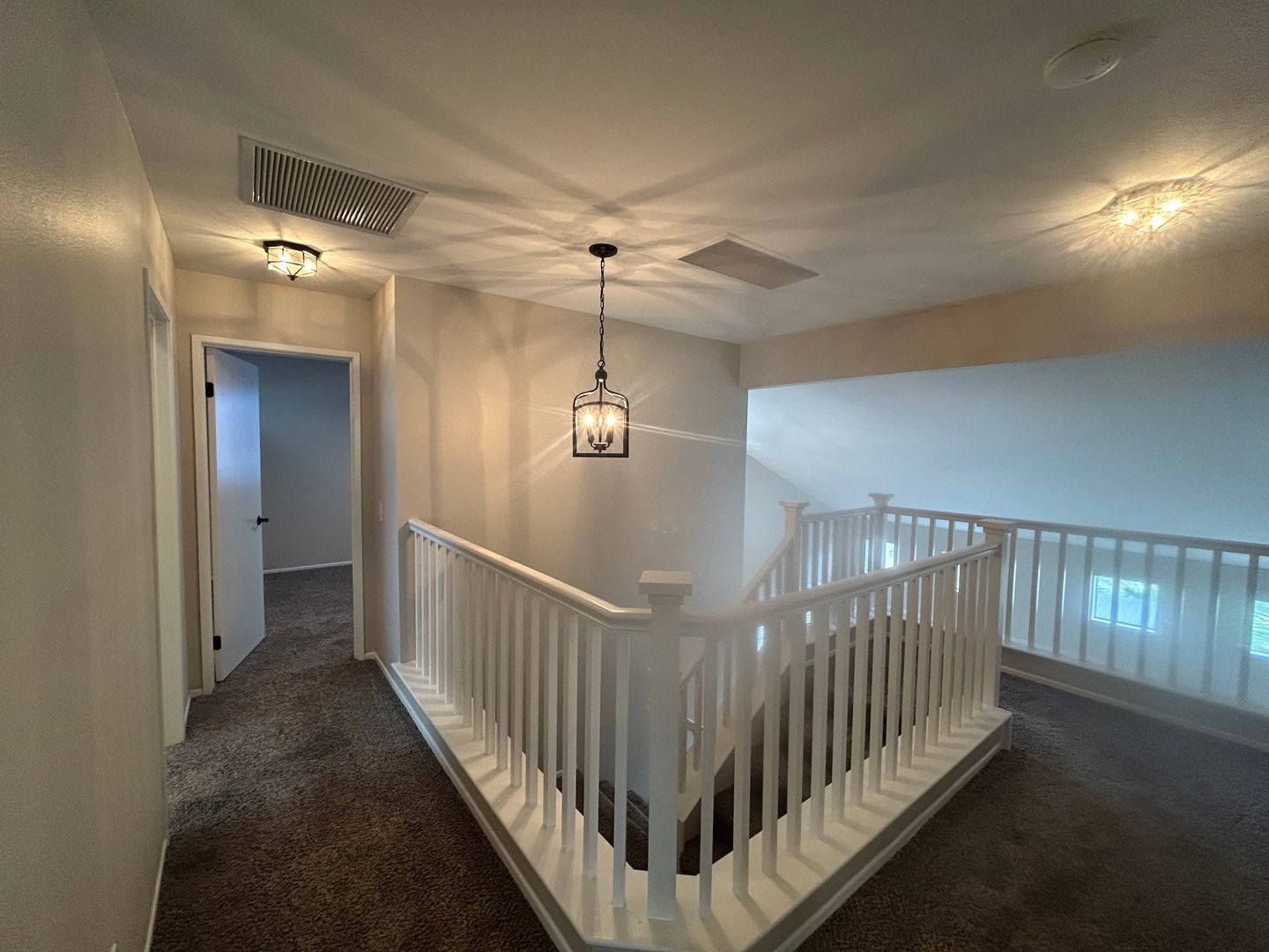 Remodeled Home for Rent in Corona – Sunroom & New Kitchen property image