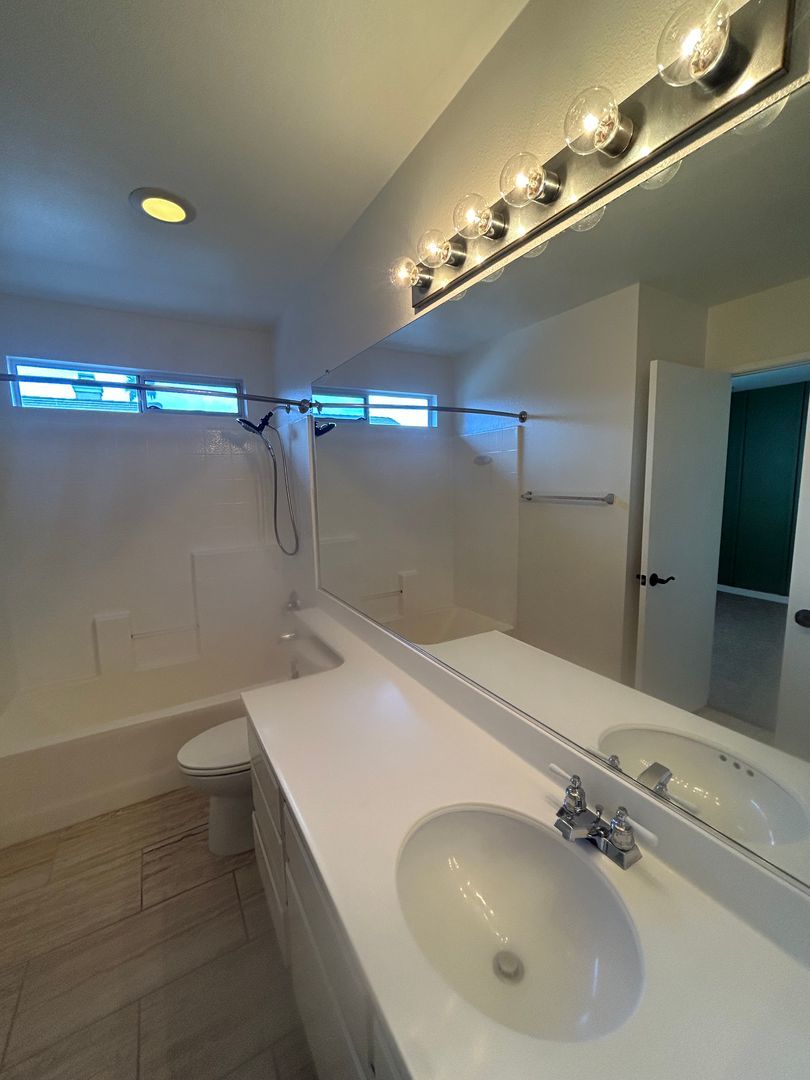 Remodeled Home for Rent in Corona – Sunroom & New Kitchen property image