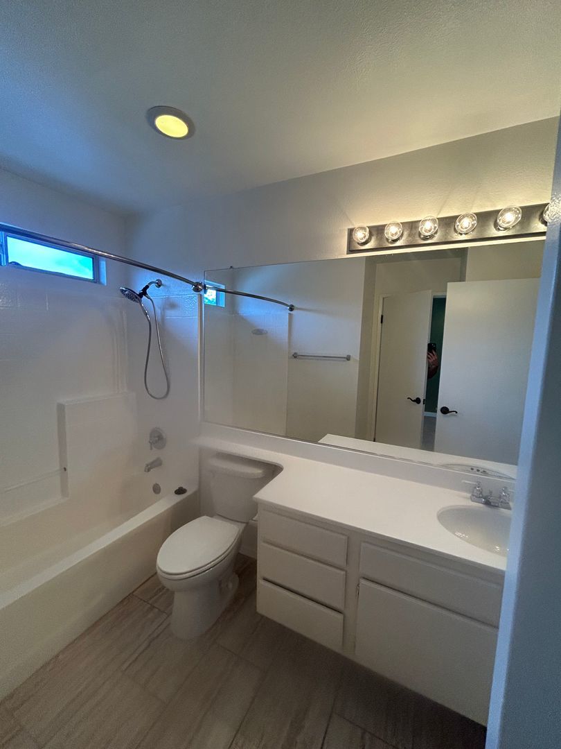 Remodeled Home for Rent in Corona – Sunroom & New Kitchen property image