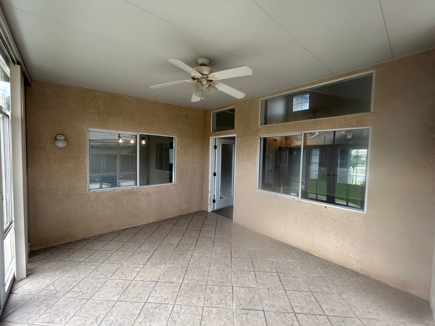 Remodeled Home for Rent in Corona – Sunroom & New Kitchen property image