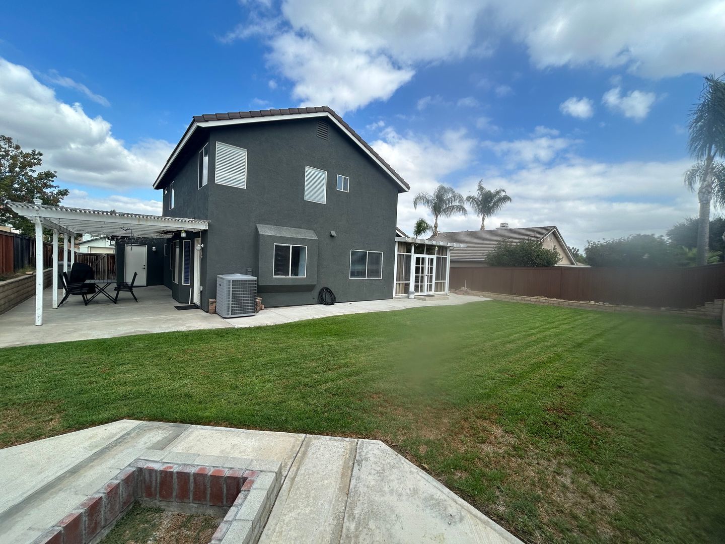 Remodeled Home for Rent in Corona – Sunroom & New Kitchen property image
