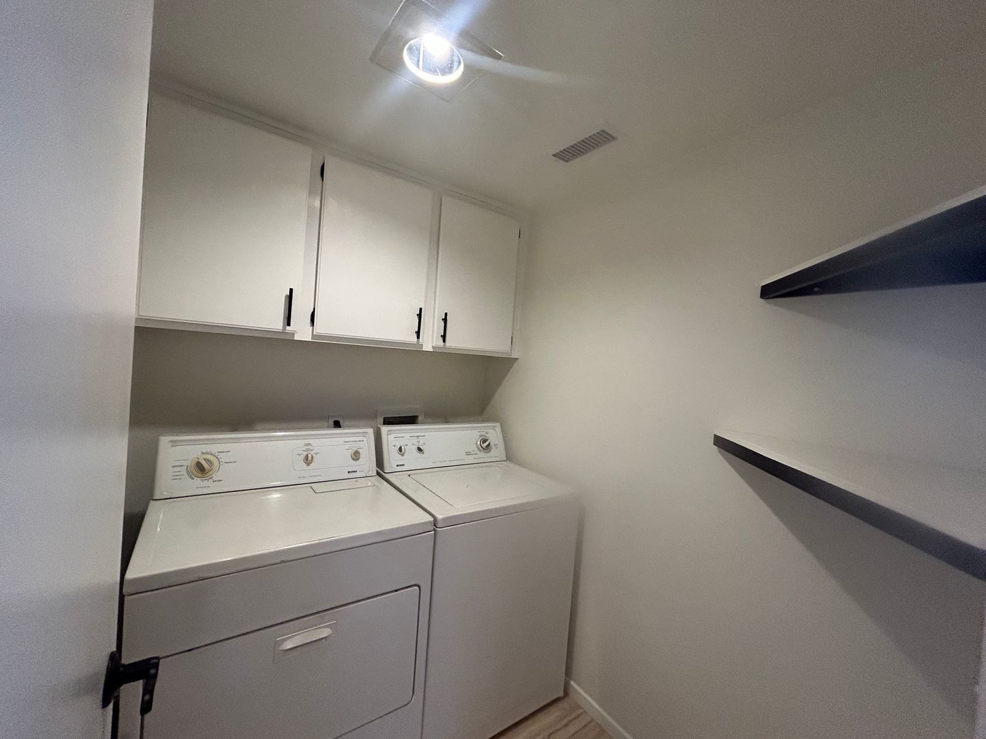 Remodeled Home for Rent in Corona – Sunroom & New Kitchen property image