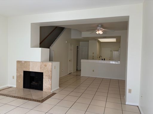 Rancho del Mar Townhomes Near the Temecula Mall and Dog Park property image