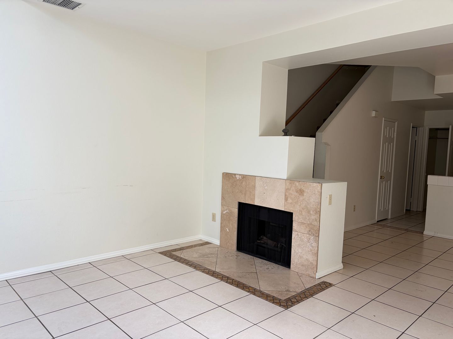 Rancho del Mar Townhomes Near the Temecula Mall and Dog Park property image