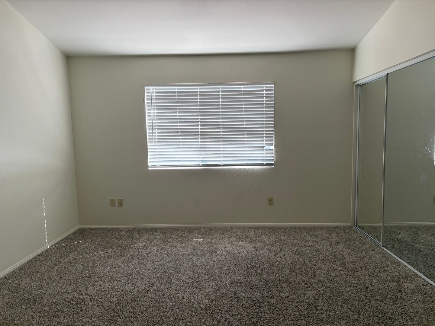 Rancho del Mar Townhomes Near the Temecula Mall and Dog Park property image