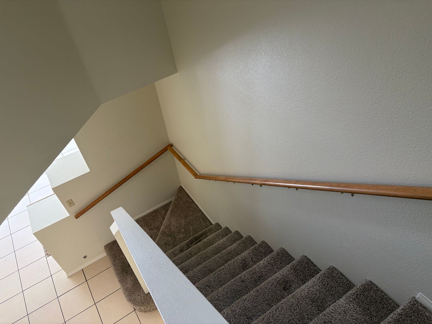 Rancho del Mar Townhomes Near the Temecula Mall and Dog Park property image