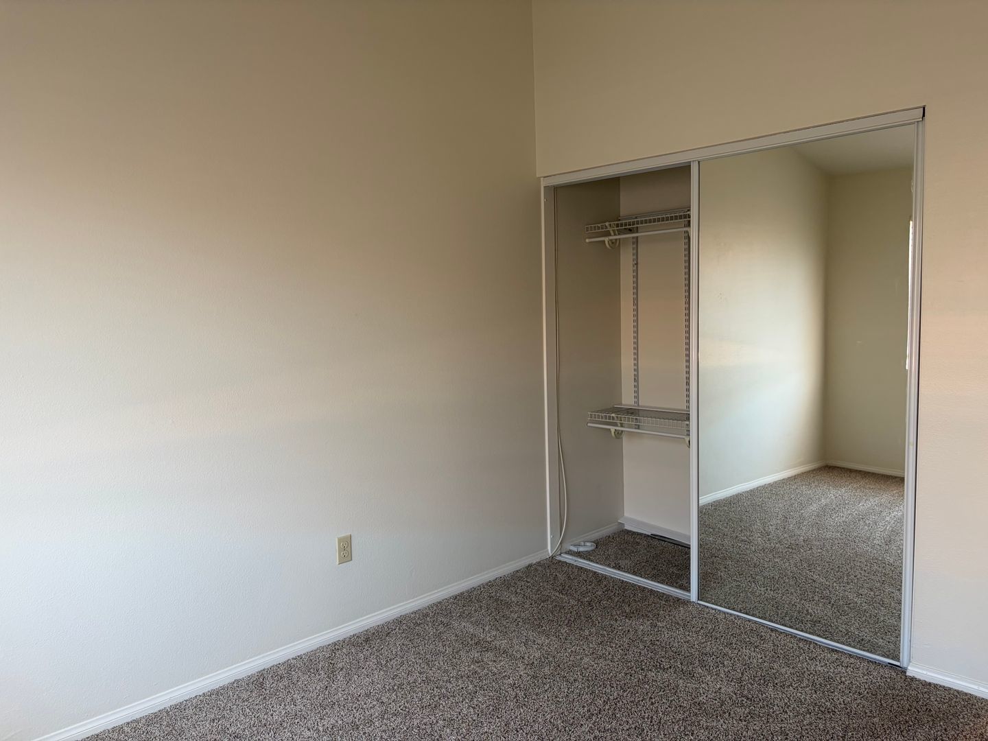 Rancho del Mar Townhomes Near the Temecula Mall and Dog Park property image