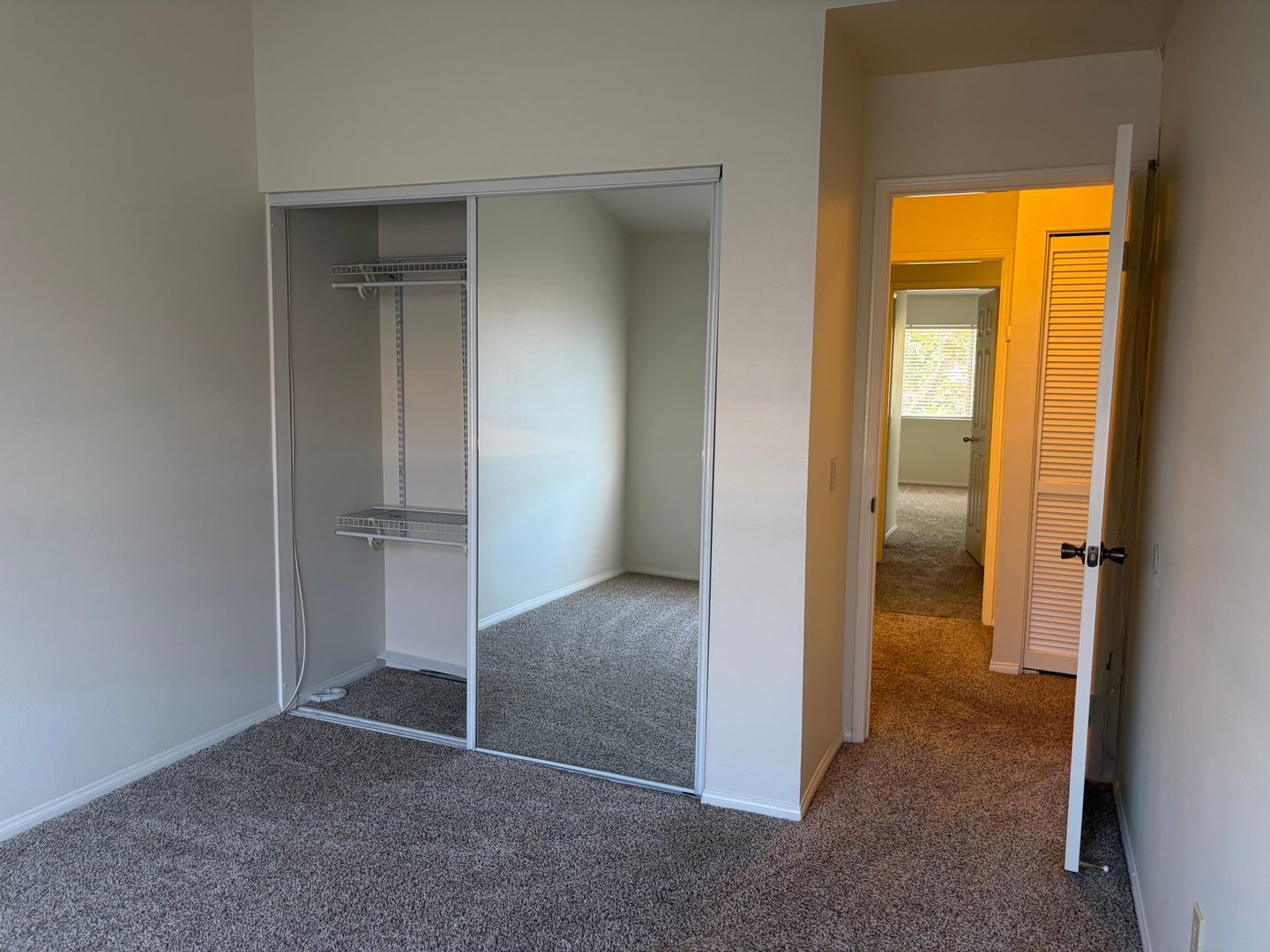 Rancho del Mar Townhomes Near the Temecula Mall and Dog Park property image