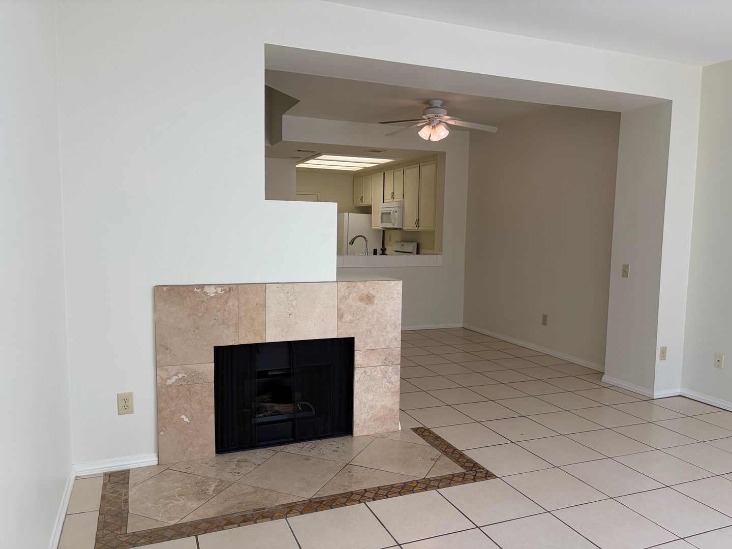 Rancho del Mar Townhomes Near the Temecula Mall and Dog Park property image