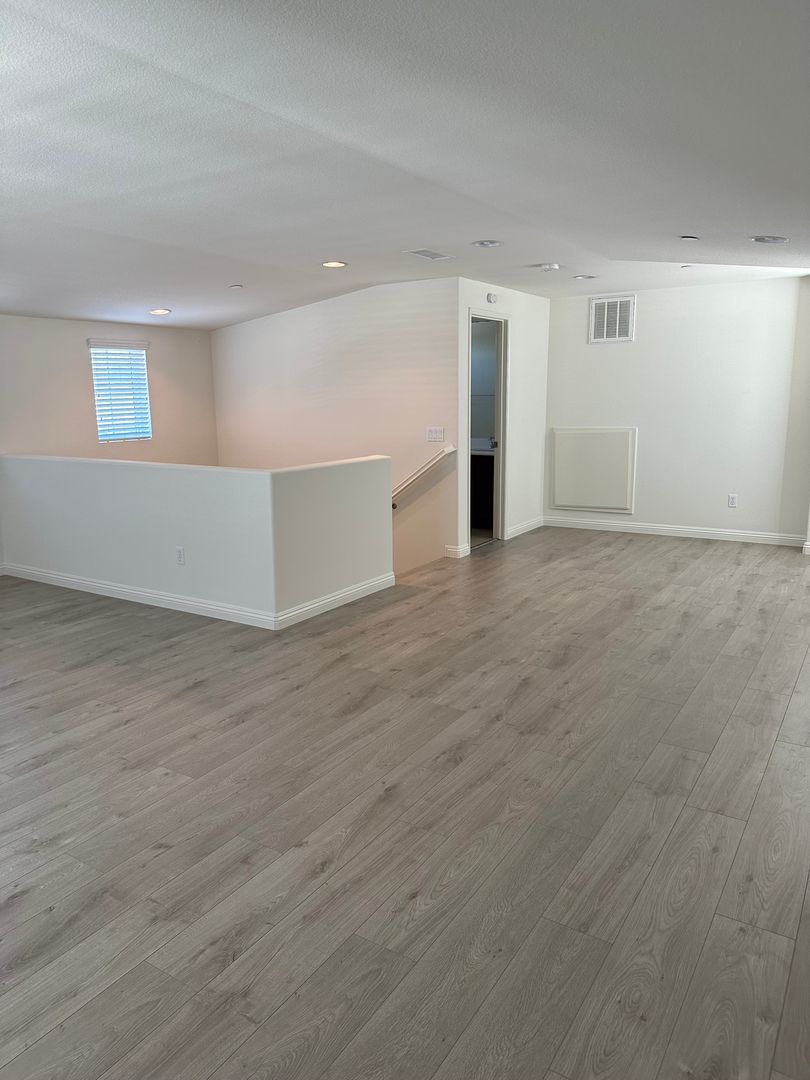 3 bed + Loft / 3.5 bath in Placentia, Orange County property image