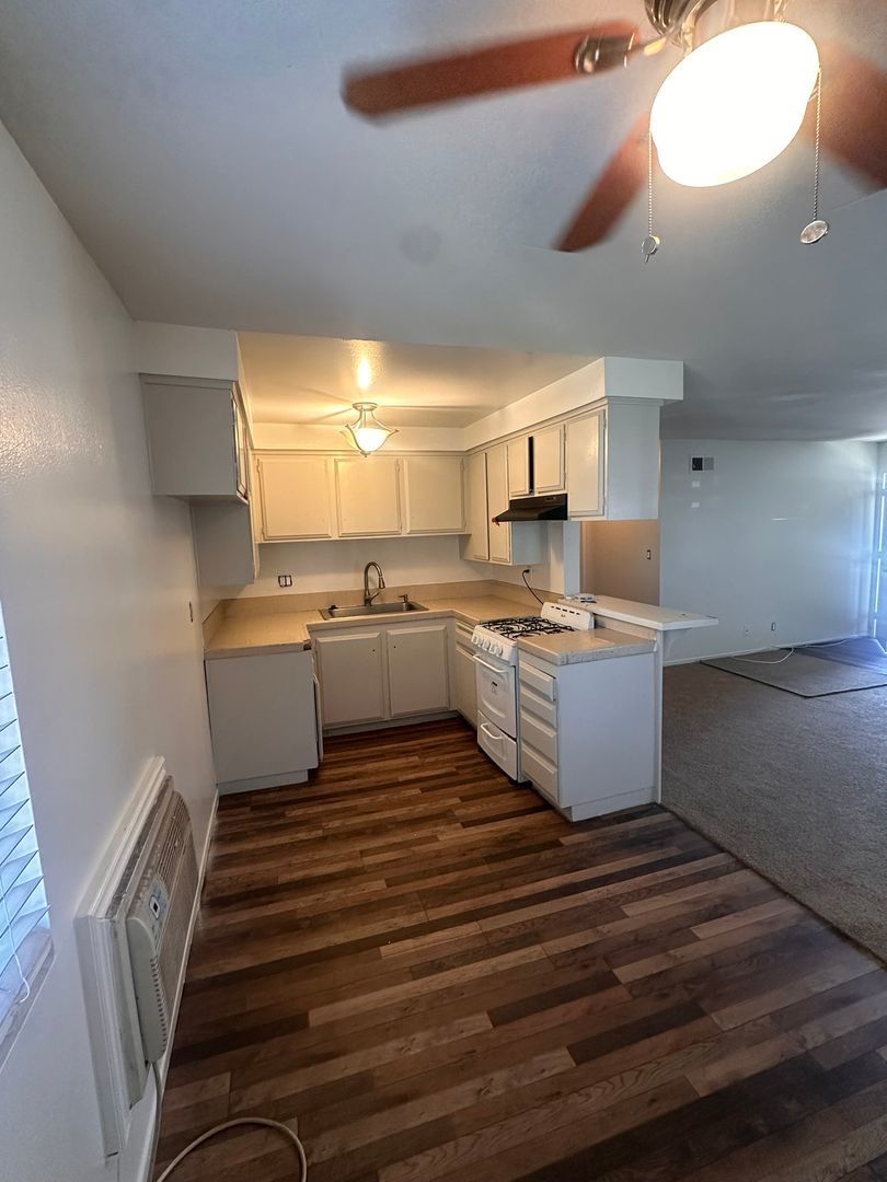 12562 Brookshire Ave - Unit 2, Downey, CA 90242 property image