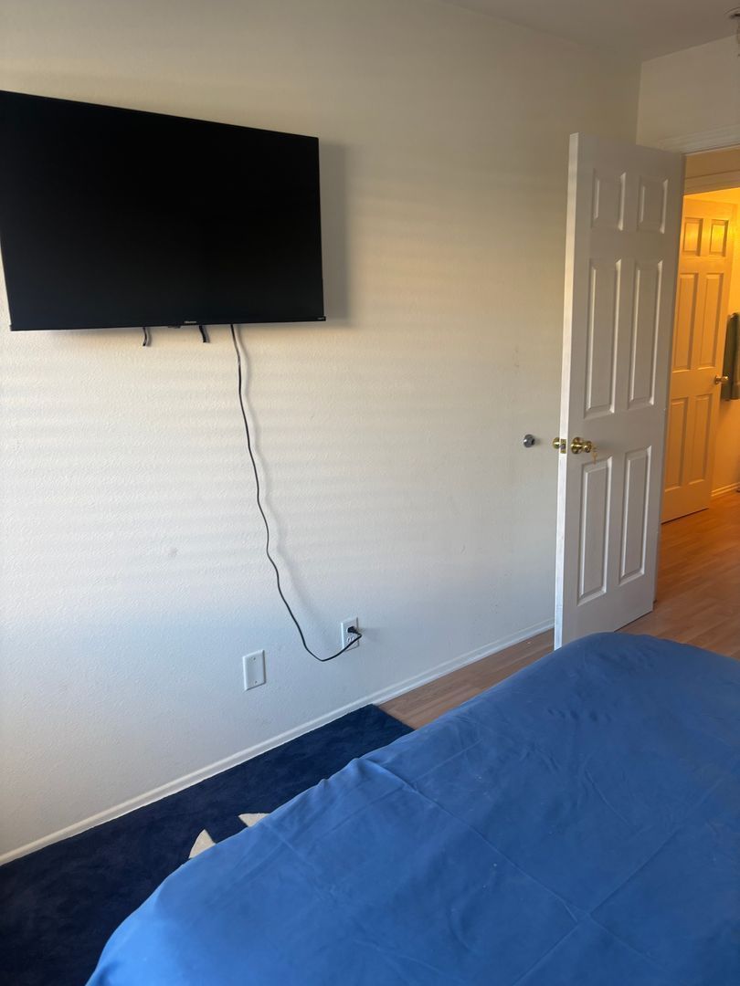 5-Bedroom Furnish Home property image