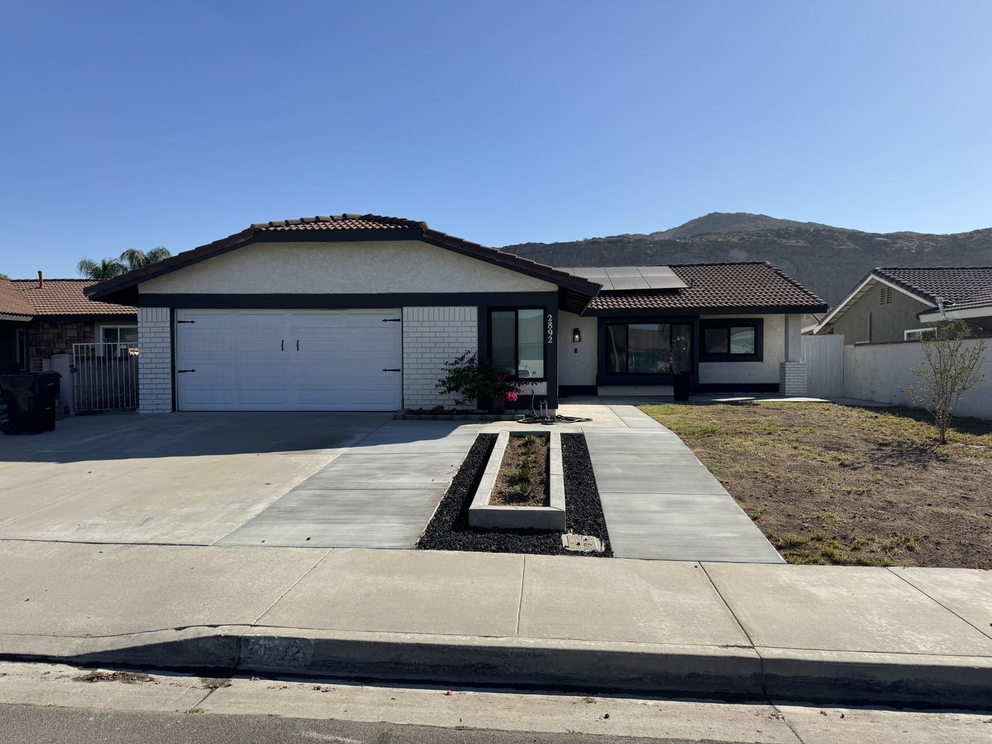Beautifully Renovated 3 bedroom, 2 bath house in Jurupa Valley property image