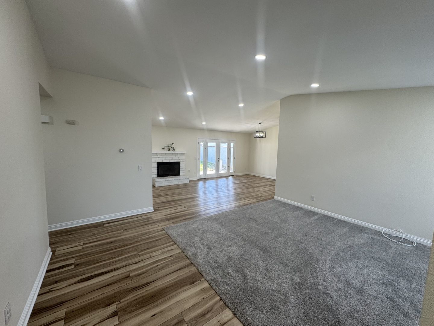 Beautifully Renovated 3 bedroom, 2 bath house in Jurupa Valley property image