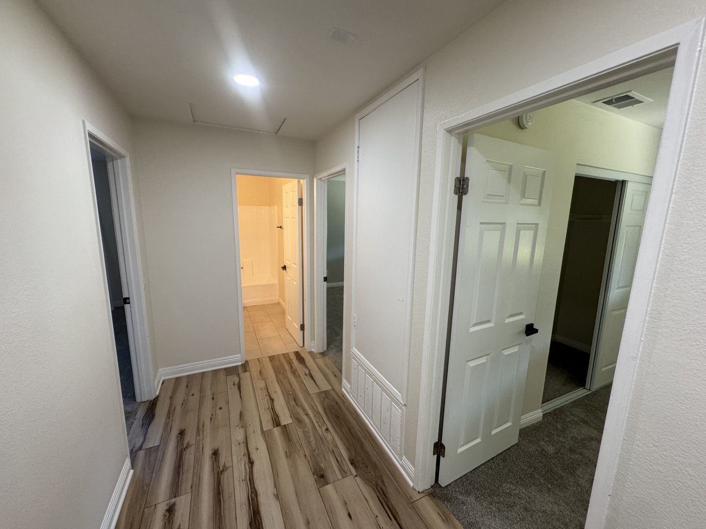 Beautifully Renovated 3 bedroom, 2 bath house in Jurupa Valley property image