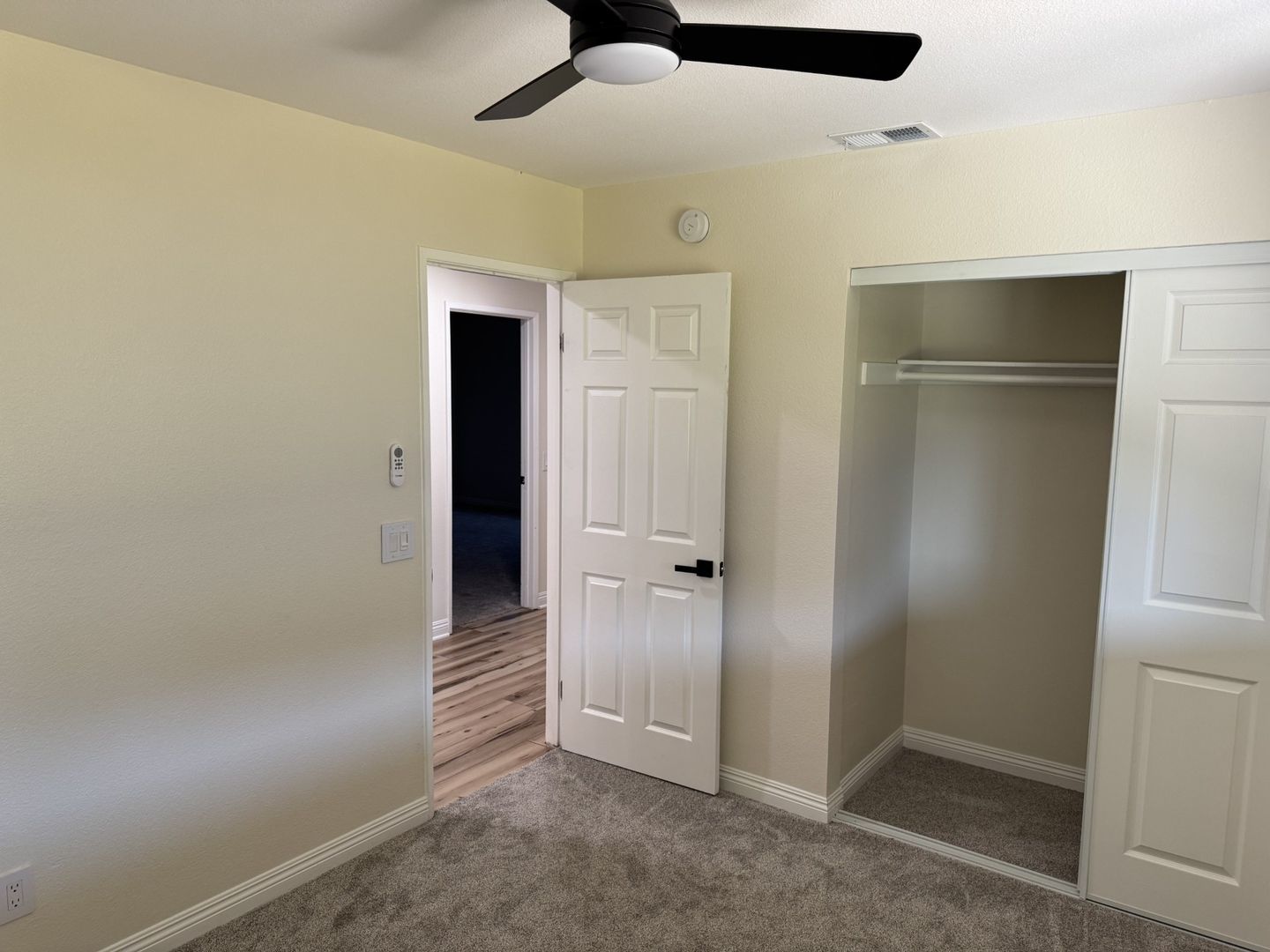 Beautifully Renovated 3 bedroom, 2 bath house in Jurupa Valley property image