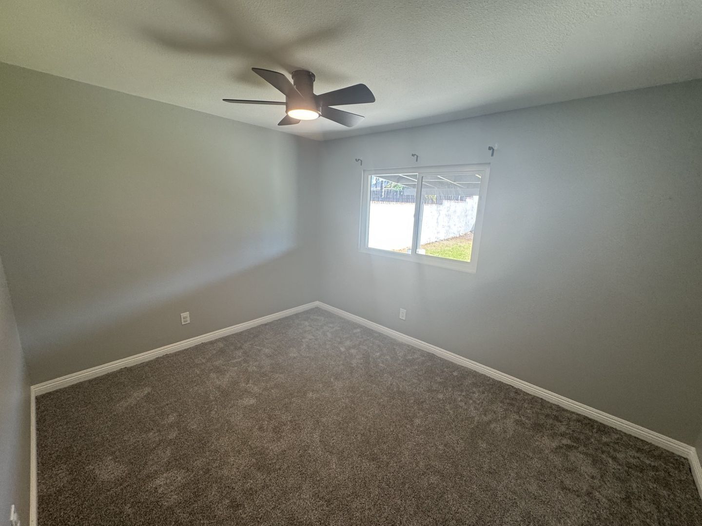 Beautifully Renovated 3 bedroom, 2 bath house in Jurupa Valley property image
