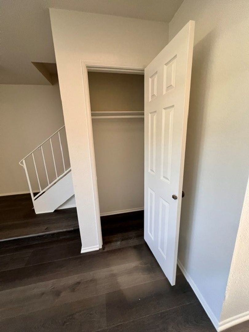 1691 N. Mountain #B property image