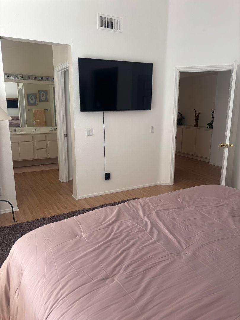 5-Bedroom Furnish Home property image