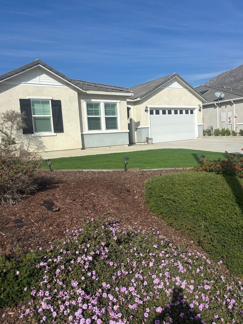 Riverside Home property image