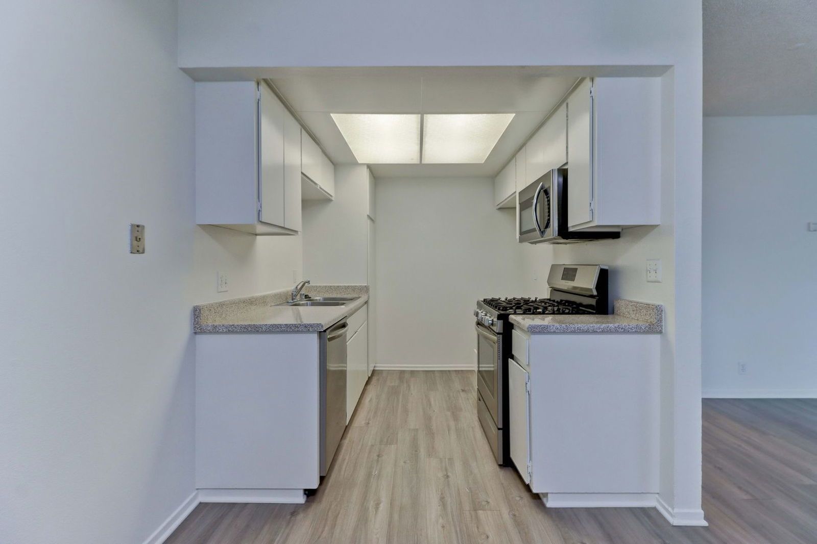 Two bedroom, 2 bath unit in San Clemente, close to Linda Lane property image