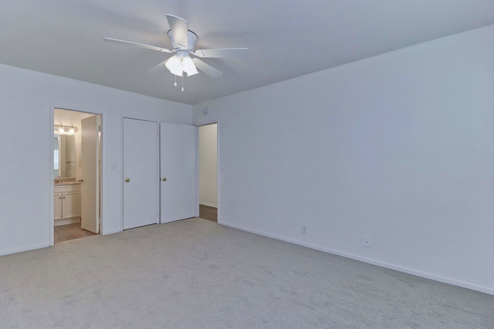 Two bedroom, 2 bath unit in San Clemente, close to Linda Lane property image